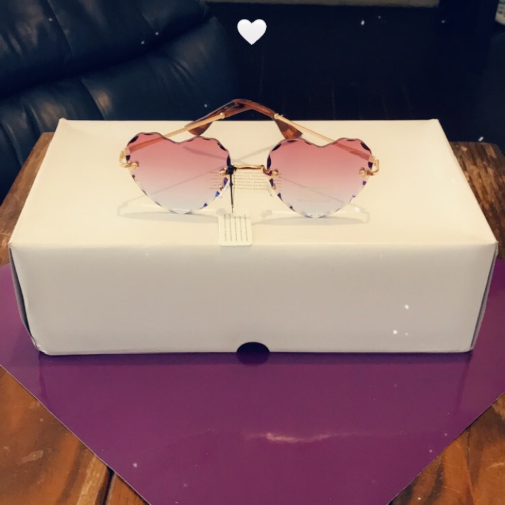 Sunglasses 😎